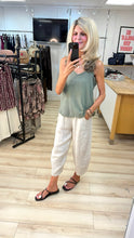 Load image into Gallery viewer, 1.   Linen Barrel Leg Trousers-Beige
