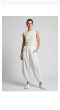 Load image into Gallery viewer, 1.                    Tulip Hem Pocket Trousers-White
