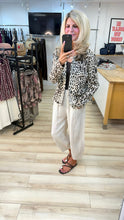Load image into Gallery viewer, 1.   Linen Barrel Leg Trousers-Beige
