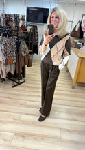 Load image into Gallery viewer, 1.                                  Argyle Knit Jumper
