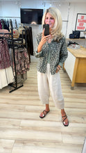 Load image into Gallery viewer, 1.   Linen Barrel Leg Trousers-Beige

