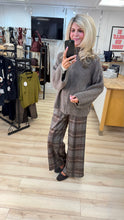 Load image into Gallery viewer, 1.    Premium Soft Knit Ribbed Zip Front Cardigan Mocha

