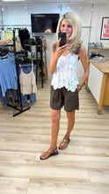 Load image into Gallery viewer, 1.         Crochet Vest Top-White
