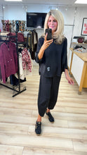 Load image into Gallery viewer, 1.                             Scuba 2 Piece Co Ord-Black
