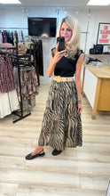 Load image into Gallery viewer, 1.Zebra Print Belted Skirt
