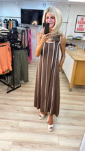Load image into Gallery viewer, 1.                     Contrast Piping Maxi Dress-Chocolate/White
