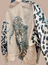 Load image into Gallery viewer, 1.     Lightweight Leopard Print Bomber Jacket
