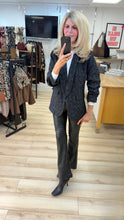 Load image into Gallery viewer, 1.                        Ruched Sleeve Floral Embossed Blazer-Black
