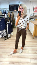 Load image into Gallery viewer, 1.         Stretch Ruched Side Top-Beige/Chocolate
