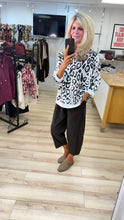 Load image into Gallery viewer, 1.    Leopard Lightweight Sweatshirt-White
