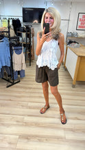 Load image into Gallery viewer, 1.         Crochet Vest Top-White
