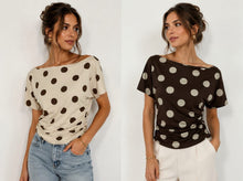Load image into Gallery viewer, 1.         Stretch Ruched Side Top-Beige/Chocolate
