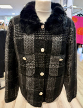 Load image into Gallery viewer, 1.       Premium Soft Knit Check Jacket-Black/White
