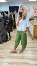 Load image into Gallery viewer, 1.                        Frill Sleeve &amp; Hem Linen Mix Top-White
