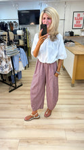 Load image into Gallery viewer, 1.                      Gingham Barrel Leg Trousers-Wine
