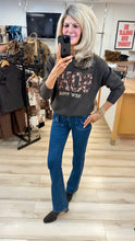 Load image into Gallery viewer, 1.     Floral SOHO New York Soft Knit Jumper-Chocolate
