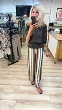 Load image into Gallery viewer, 1.                        Lace Batwing Top-Chocolate
