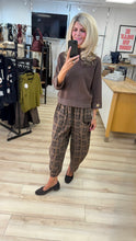 Load image into Gallery viewer, 1.            Soft Knit Lurex Trim Jumper-Chocolate

