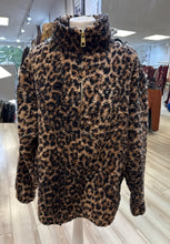 Load image into Gallery viewer, 1.    Leopard Print 1/4 Zip Fleece

