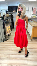 Load image into Gallery viewer, 1.                      Statement Bubble Hem Midi Dress-Red
