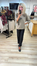 Load image into Gallery viewer, 1.              Leopard Star Sweatshirt-Mocha
