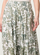 Load image into Gallery viewer, 1.        Jungle Print Shirred Waist Culottes-Khaki/White
