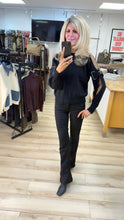 Load image into Gallery viewer, 1. Mesh Sleeve Diamanté Bows Jumper-Black
