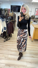 Load image into Gallery viewer, 1.  Satin Skirt-Black/Brown
