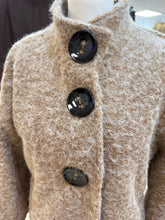 Load image into Gallery viewer, 1.Brushed Button Swing Jacket-Camel
