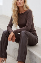 Load image into Gallery viewer, 1.           Cashmere Blend Layering Top-Chocolate
