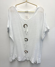 Load image into Gallery viewer, 1.    Cotton Button Top-White
