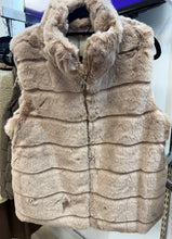 Load image into Gallery viewer, 1.                    Luxe Faux Fur Gilet-Beige
