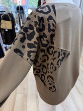 Load image into Gallery viewer, 1.              Leopard Star Sweatshirt-Mocha
