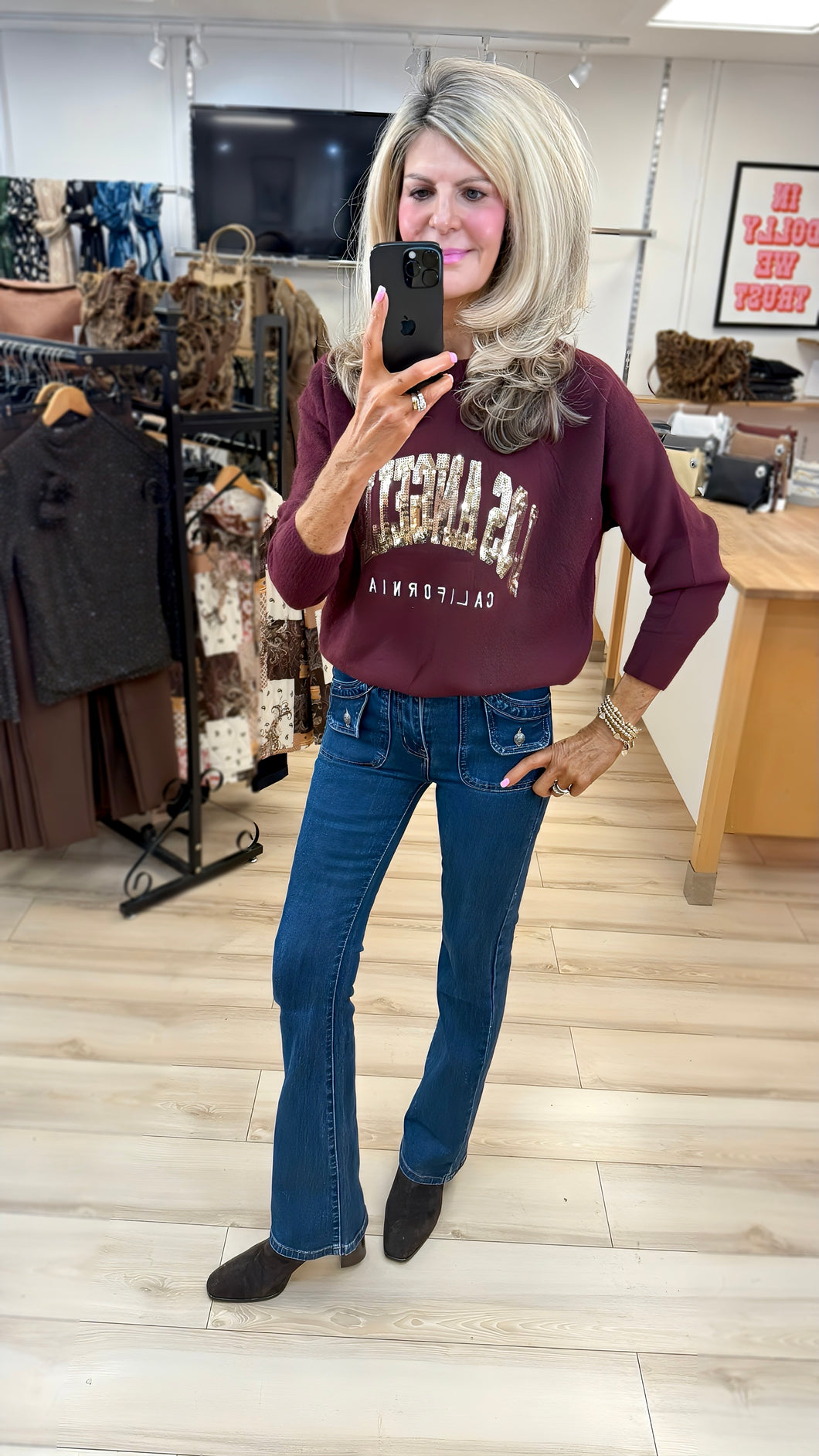 1.    Gold Sequins LOS ANGELES Soft Knit-Bordeaux