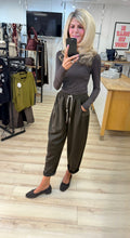 Load image into Gallery viewer, 1.                Button Pocket Jogger-Chocolate
