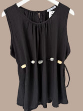 Load image into Gallery viewer, 1.         Shell Detail Waist Top-Black
