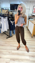 Load image into Gallery viewer, 1.                    Striped Top-Brown/White
