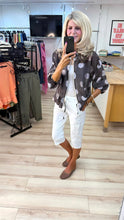 Load image into Gallery viewer, 1.                    Magic Shorts-White

