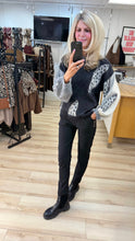 Load image into Gallery viewer, 1. Twill Button Pocket Magic Pants-Black
