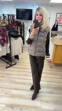 Load image into Gallery viewer, 1.                      Quilted Padded Gilet-Mocha
