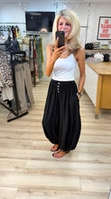 Load image into Gallery viewer, 1.        Button Balloon Pants-Black
