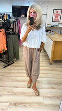Load image into Gallery viewer, 1.               Tulip Hem Pocket Trousers-Mocha
