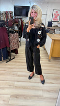 Load image into Gallery viewer, 1.                          Barrel Leg Magic Pants-Black
