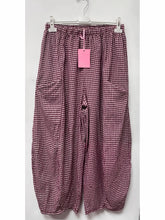 Load image into Gallery viewer, 1.                      Gingham Barrel Leg Trousers-Wine
